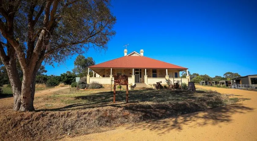Barossa Cottage - Affordable 3-Bedroom House - Image 1