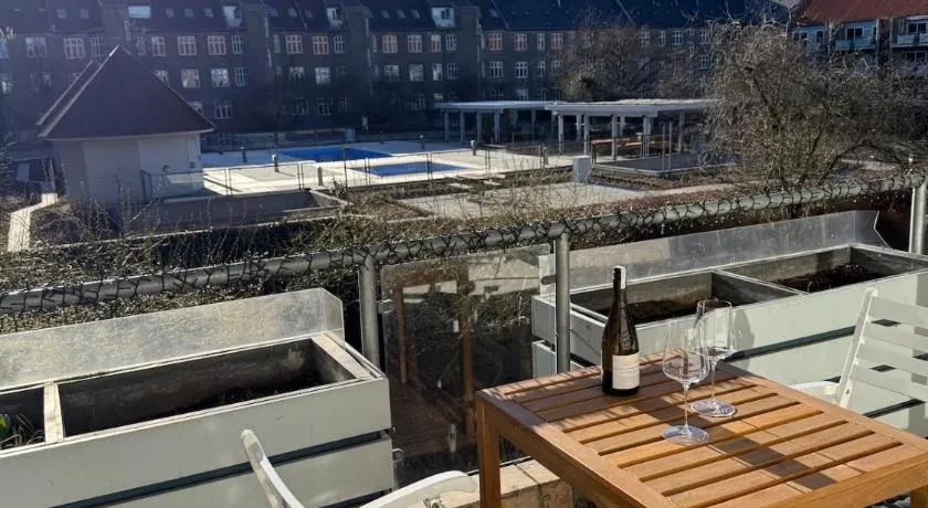 Luxury Apt with Terrace, Pool and Sauna, Copenhagen - Image 1