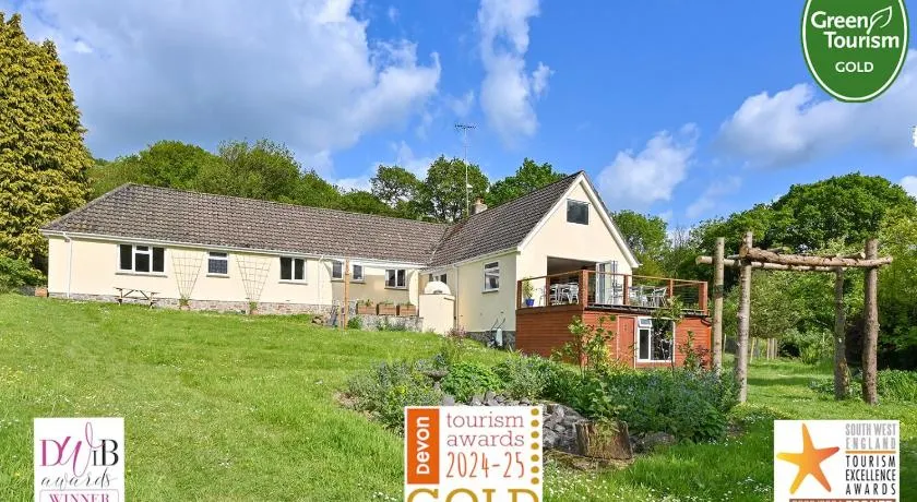 Wray Valley B&B - Sustainable Rural Dartmoor Escape - Image 1