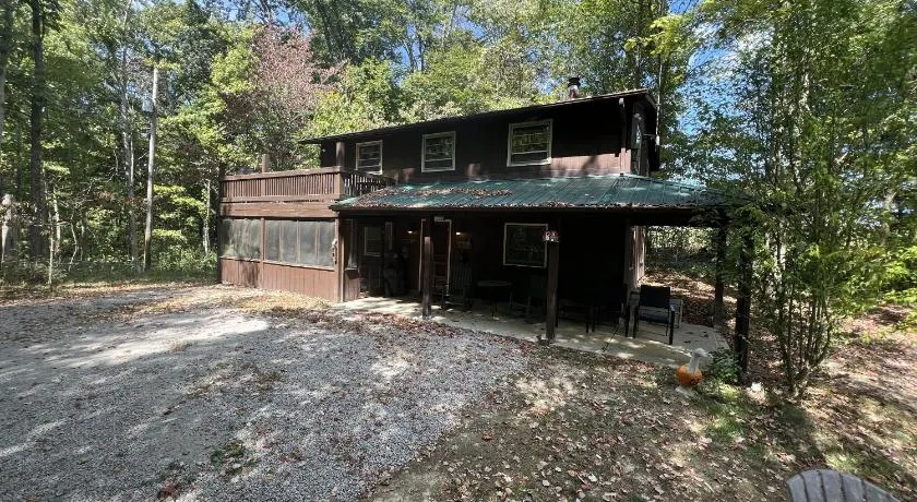 Rock Stalls Lodge - Image 1