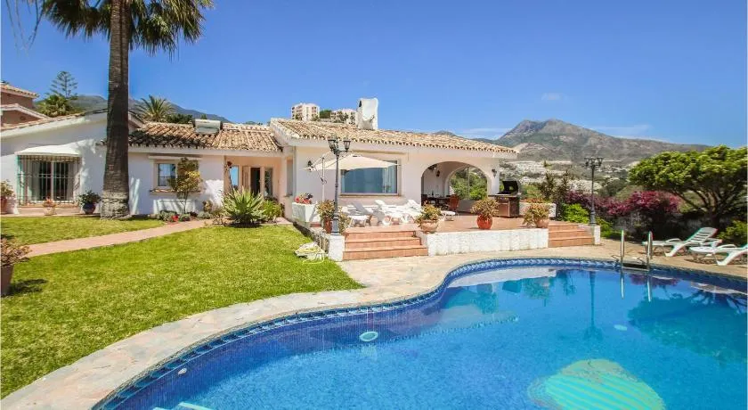 Gorgeous Home In Benalmádena With Sauna - Image 1