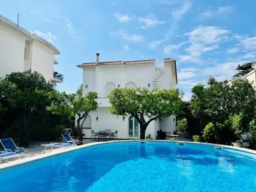 YourHome - Villa Sorrento - Image 1