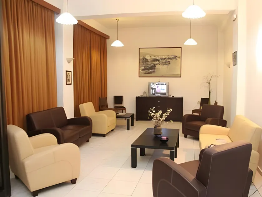 Veroniki Hotel - Image 1