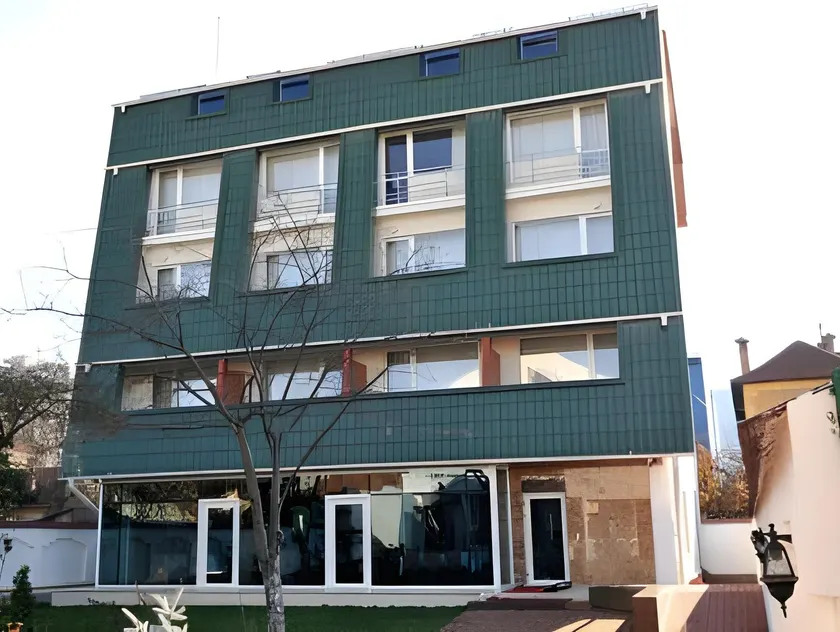 Hotel Jasmine - Image 1