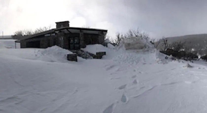 The Lions Lair Lodge - Image 1