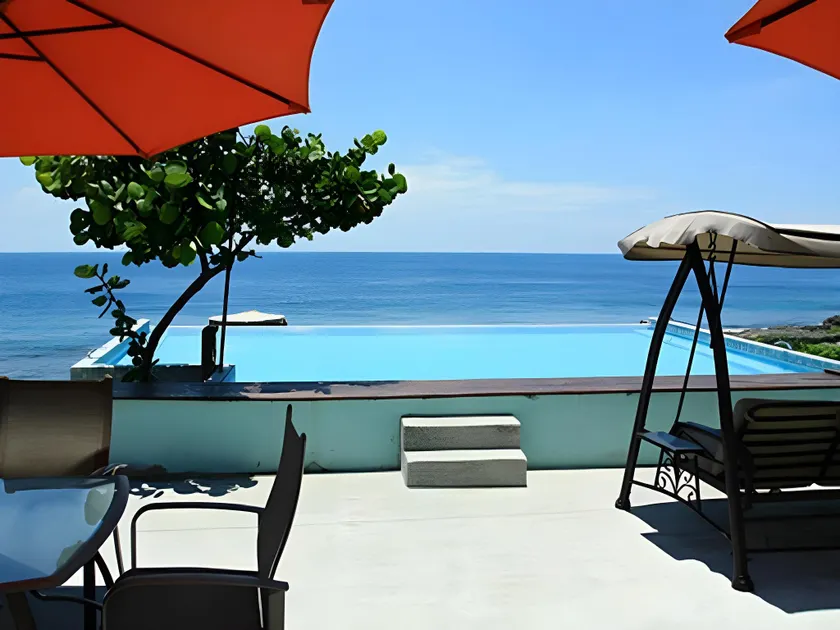 Fish Villa 38 - Image 1