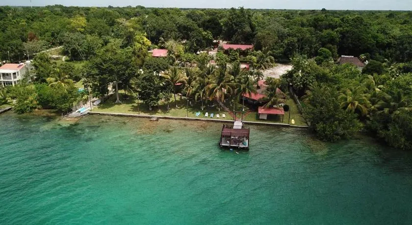 Coras Place Bacalar Lagoon front - Image 1
