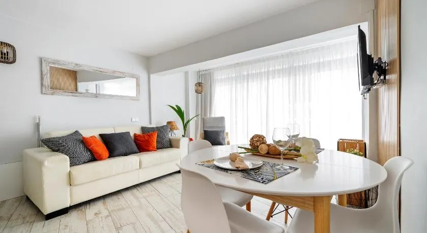 Hauzify I Apartament Turismar - Image 1