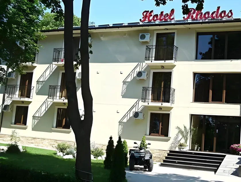 Hotel Rhodos - Image 1