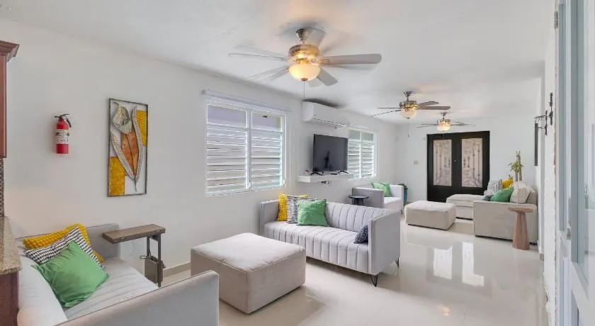 Hacienda M&B Perfect for Groups, with Pool and Spacious Patio - Image 1