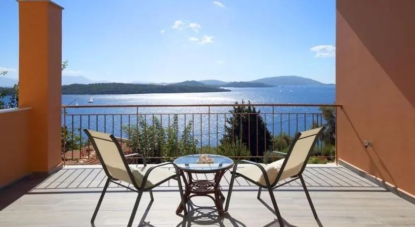 Villa Melias, luxurious villa with superb view of the islands, 400 m from the sea - Image 1