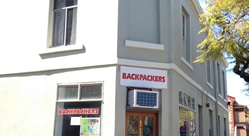 Shingo's Backpackers - Image 1