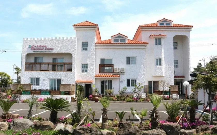 Lapaloma Pension - Image 1