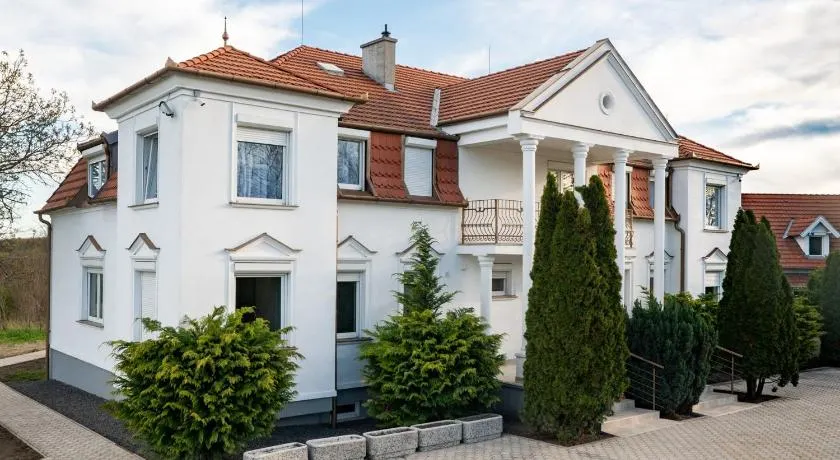 Villa Lilith Smart - Image 1