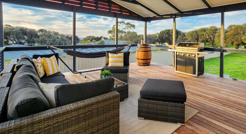 Seascape Cottage on Kangaroo Island - Image 1