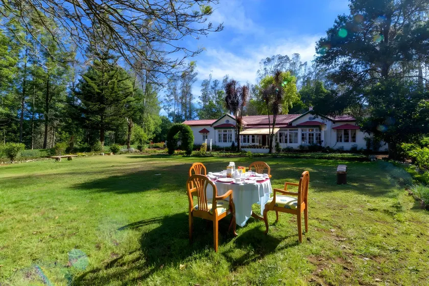 SaffronStays Milton Abbott Estate - 2BR colonial-era bungalow with garden, golf course views & bonfire nights near Ooty Golf Club - Image 1