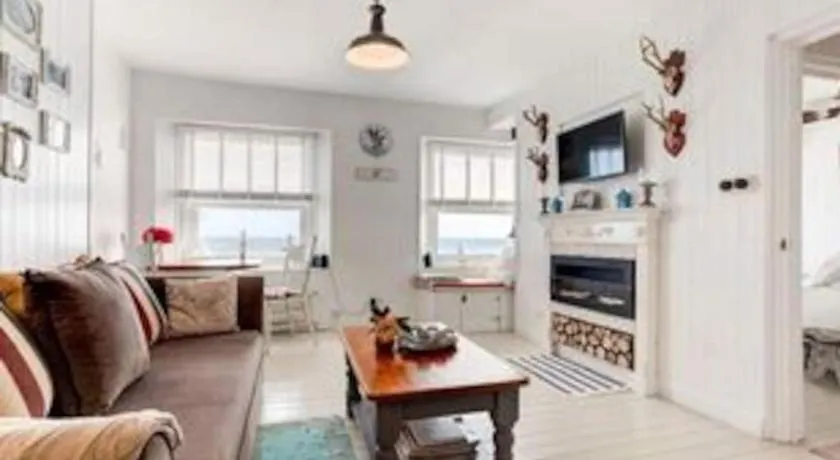 Stunning sea view apartment - Image 1