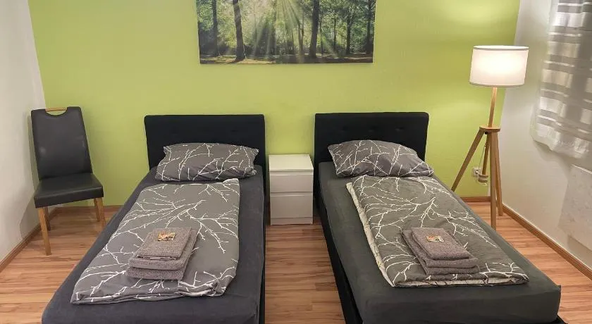 OM Exklusives Zimmer, WLAN, geteiltes Bad und Küche - Image 1
