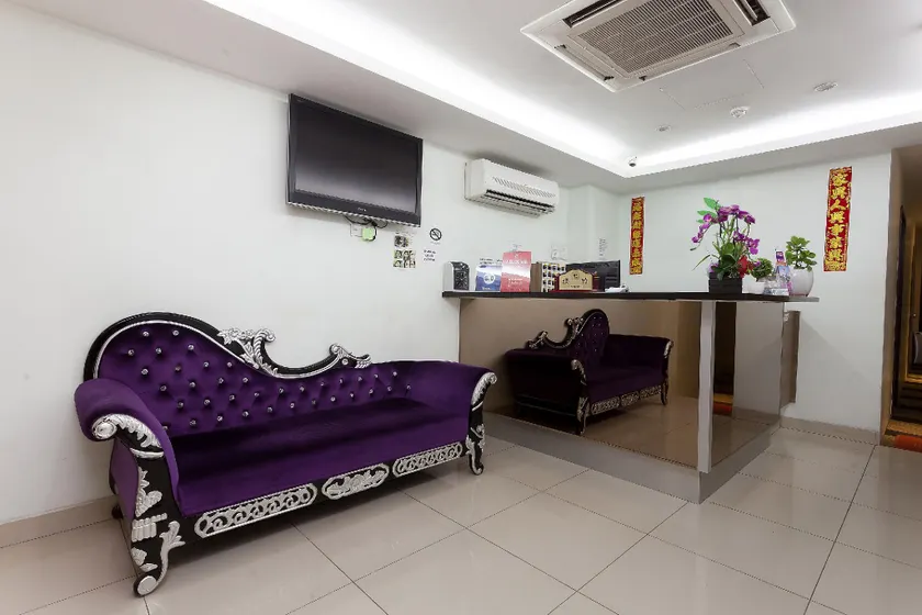 ZEN Rooms Chinatown KL - Image 1