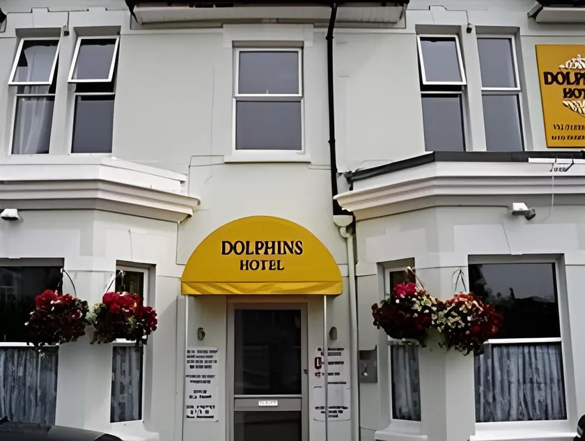 Dolphins Hotel - Image 1