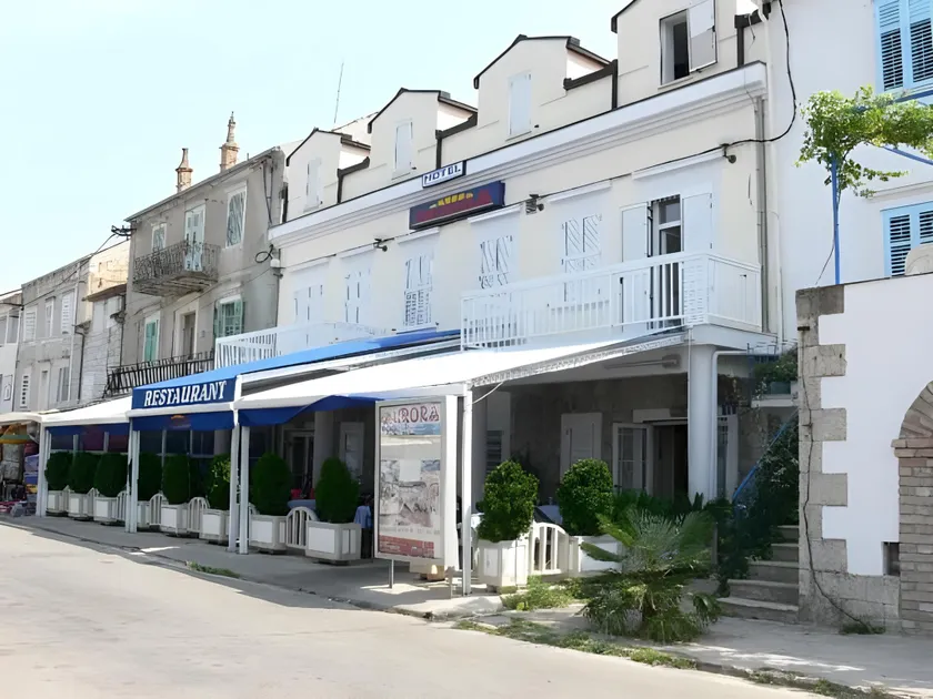 Guesthouse Aurora - Image 1