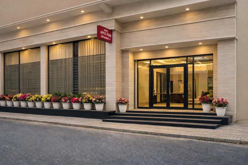 99 Hotel Apple Park Near T3 Delhi Airport - Image 1