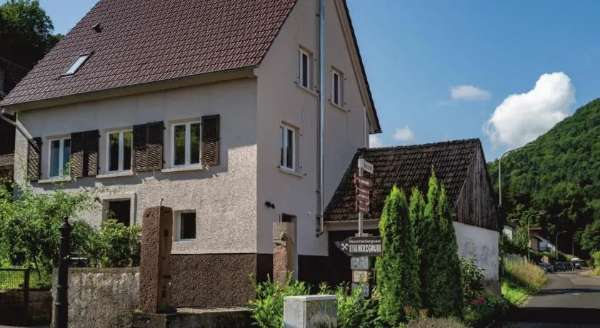 Haus-amBrunnen - Image 1