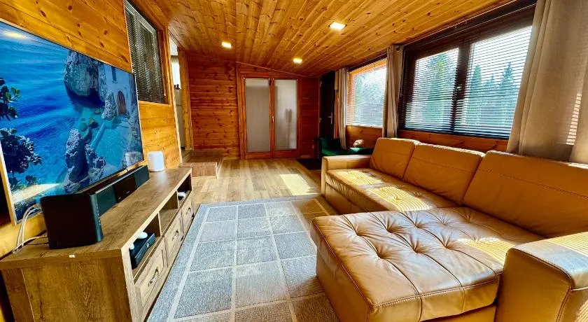 Wendell Apartman - Image 1