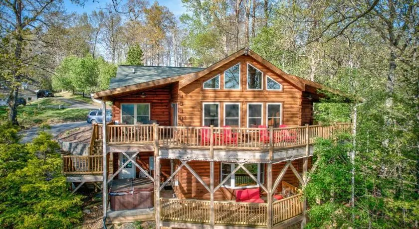 Chestnut Lodge - Image 1