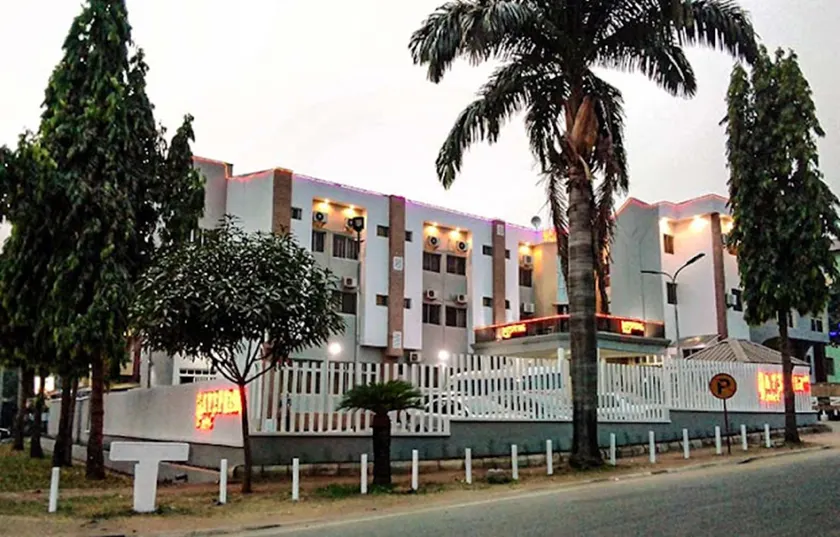 Dayspring Hotel - Image 1