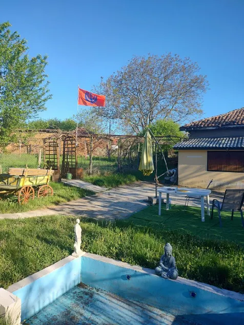2 Bed Villa - Sleeps 7 - Private Garden - Parking - Image 1