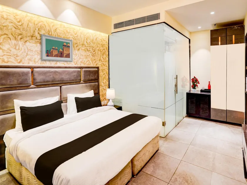 Townhouse Pitampura West Enclave - Image 1