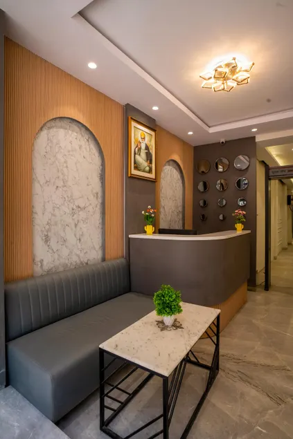 The Arjun - Newly Built Hotel Just 3 Mins from Metro and Railway Station - Image 1