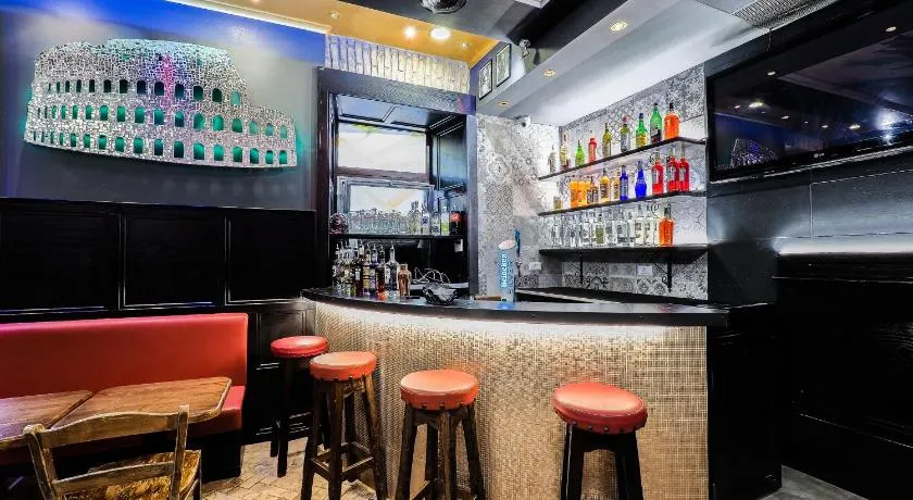 Alessandro Palace & Bar - Image 1