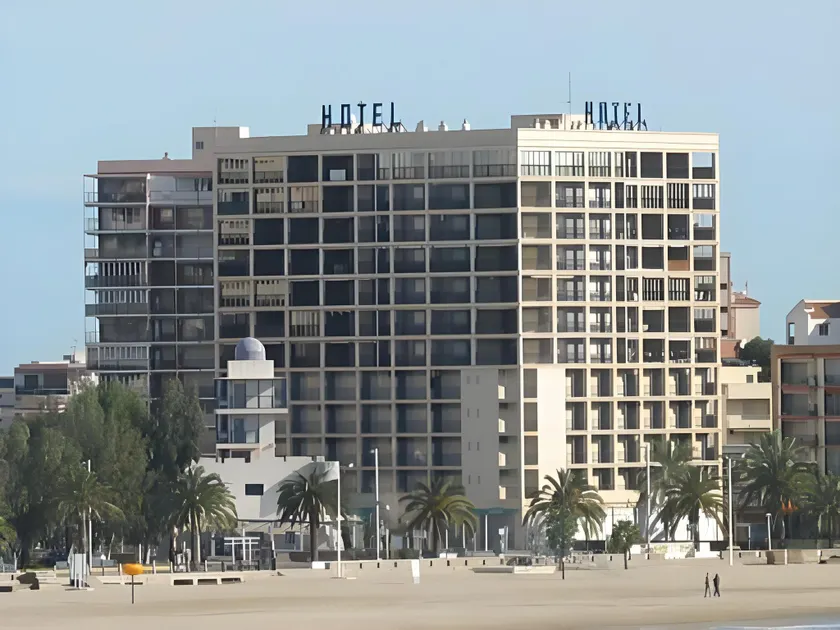 Hotel Neptuno - Image 1