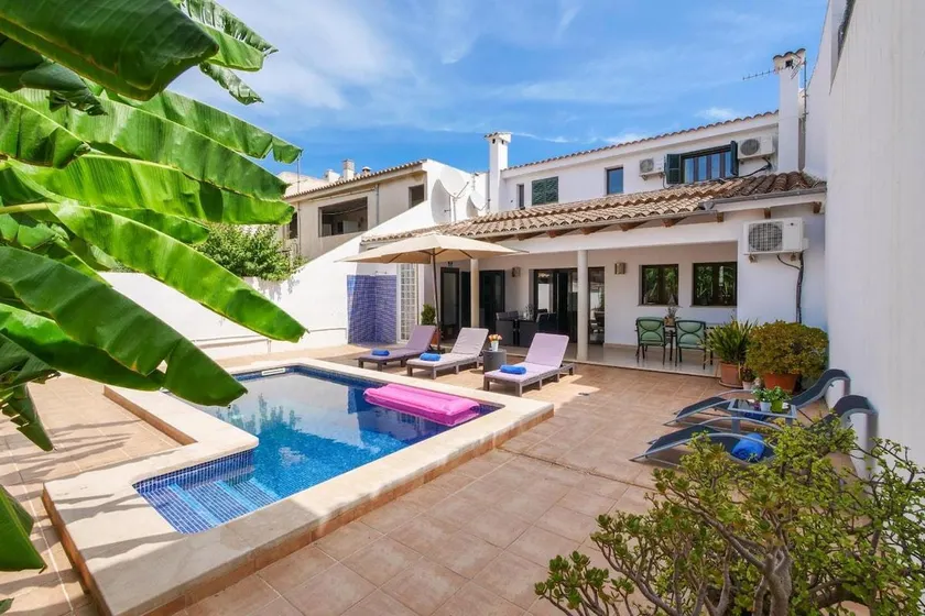 Santa Maria Town House by Llagosta Villas - Image 1