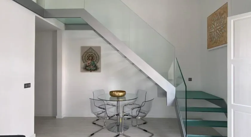 Luxury Loft Apartment - Image 1