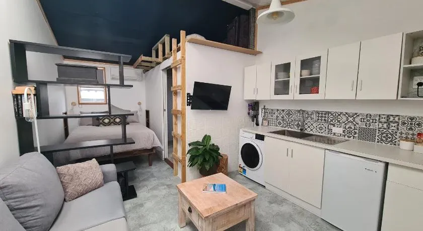 Backyard Nook - Image 1