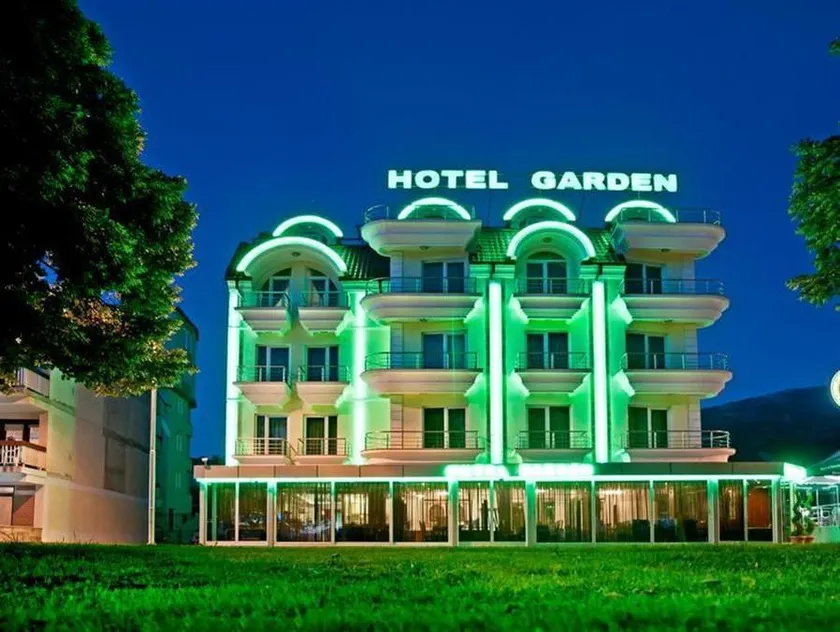 Hotel Garden - Image 1