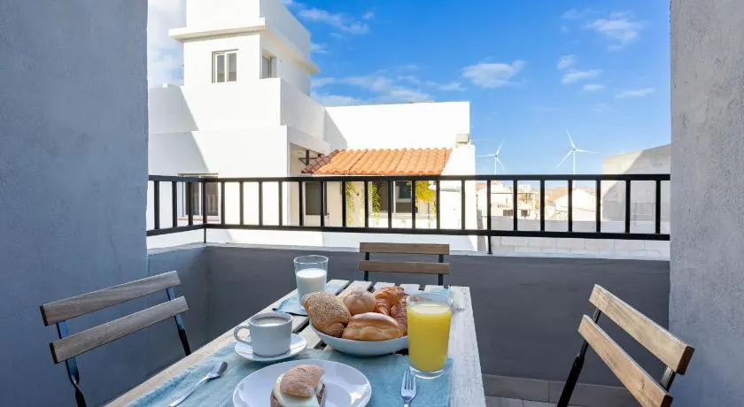 Atico con terraza - Image 1