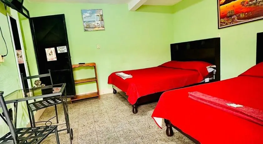 Hotel Emiss Panajachel  - Image 1