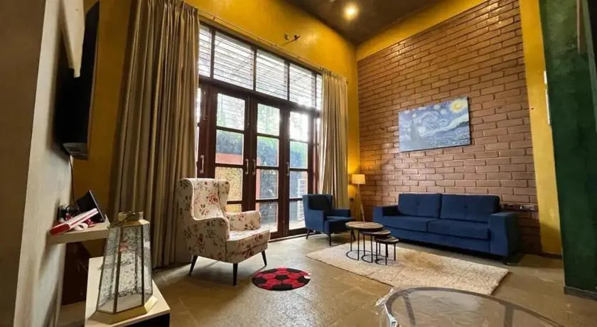 Charming & Elegant 4BHK Villa - Image 1