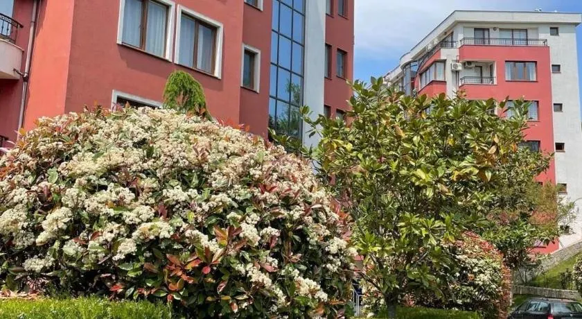 Rich-1 SP Private Apartments - Image 1