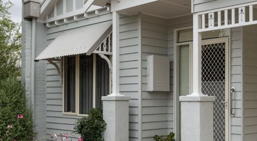 Fermoy Cottage - Image 1