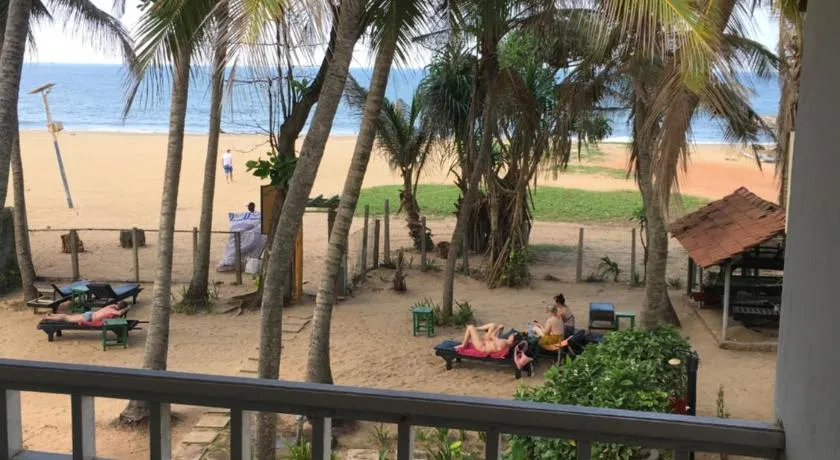 Dephani Beach Hotel - Image 1