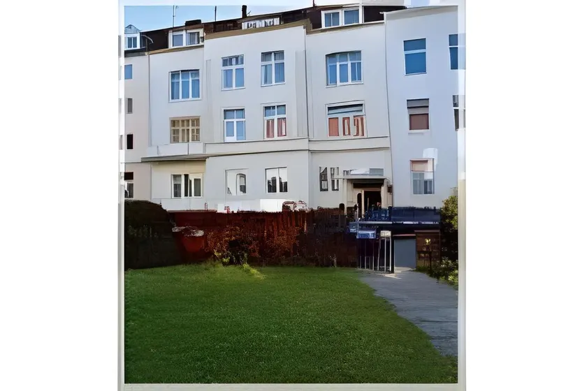 Hotel Flora - Image 1