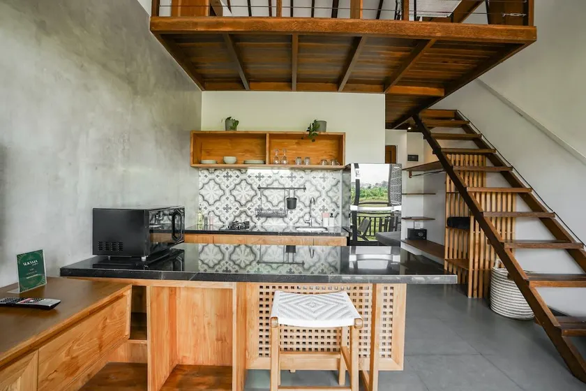 Suksma Guesthouse - Image 1