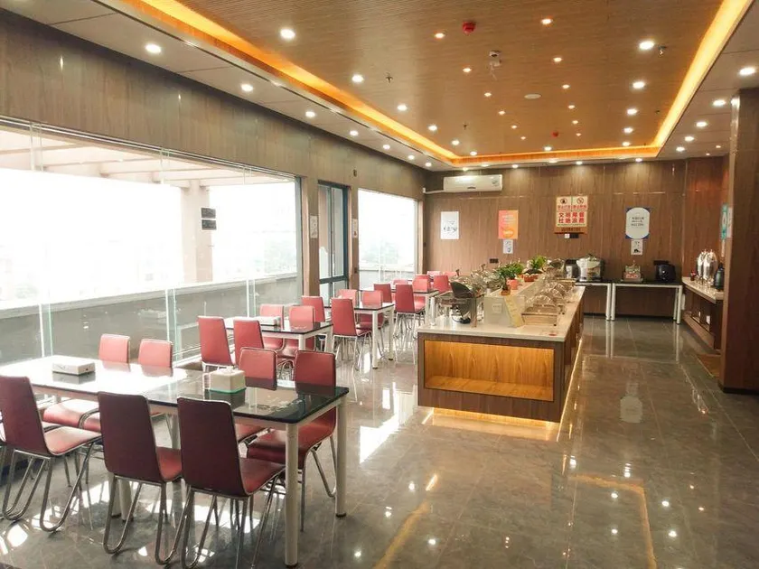 Rongjusheng Hotel - Image 1