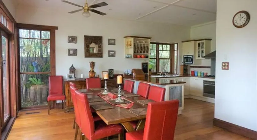 Contemporary & Elegant 1920's Period House by My Lodgingfy International - Image 1