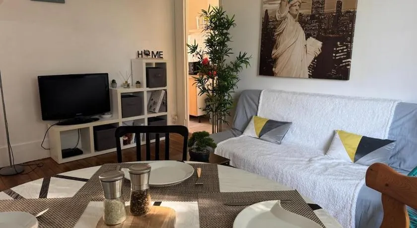 Cozy appartement 2 chambres au coeur de Palaiseau 8min RER B à pieds - Image 1